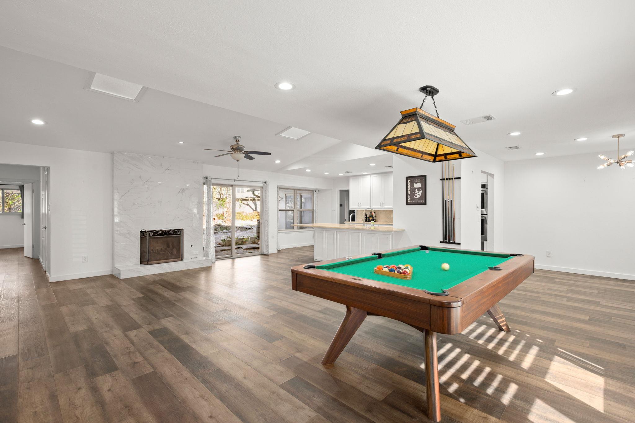 8102 Furness Cove Austin TX 78753