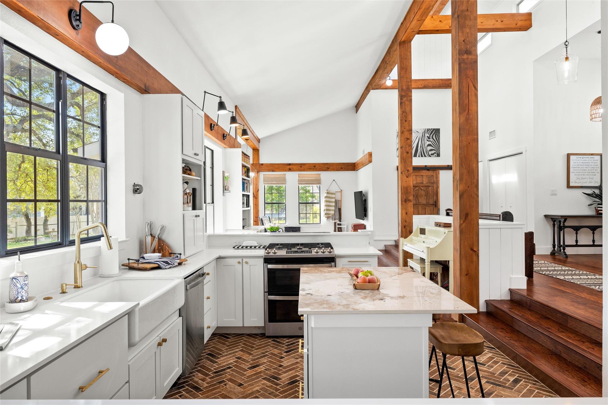 16201 Westview Trail Austin TX 78737