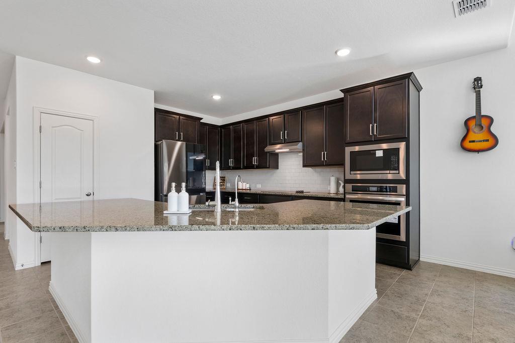 631 Breeze Hollow Lane Georgetown TX 78628