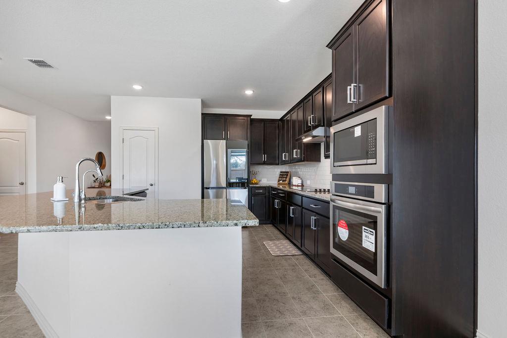 631 Breeze Hollow Lane Georgetown TX 78628