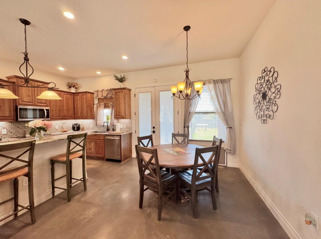 1094 Raintree Lane Elgin TX 78621