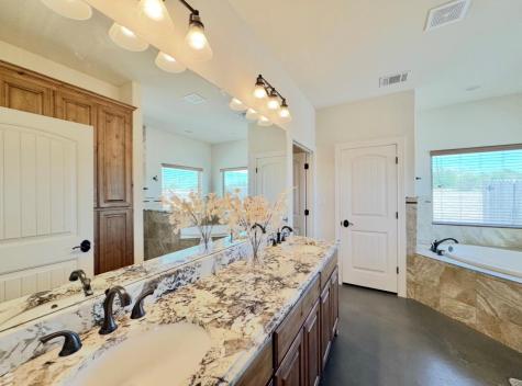 1094 Raintree Lane Elgin TX 78621