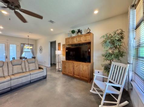 1094 Raintree Lane Elgin TX 78621