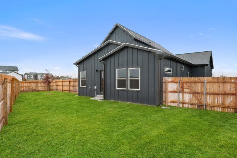 2025 Applewood Drive Lockhart TX 78644