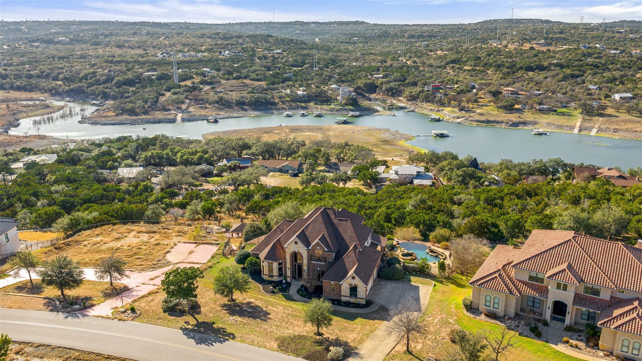 2702 Lakehurst Road Spicewood TX 78669