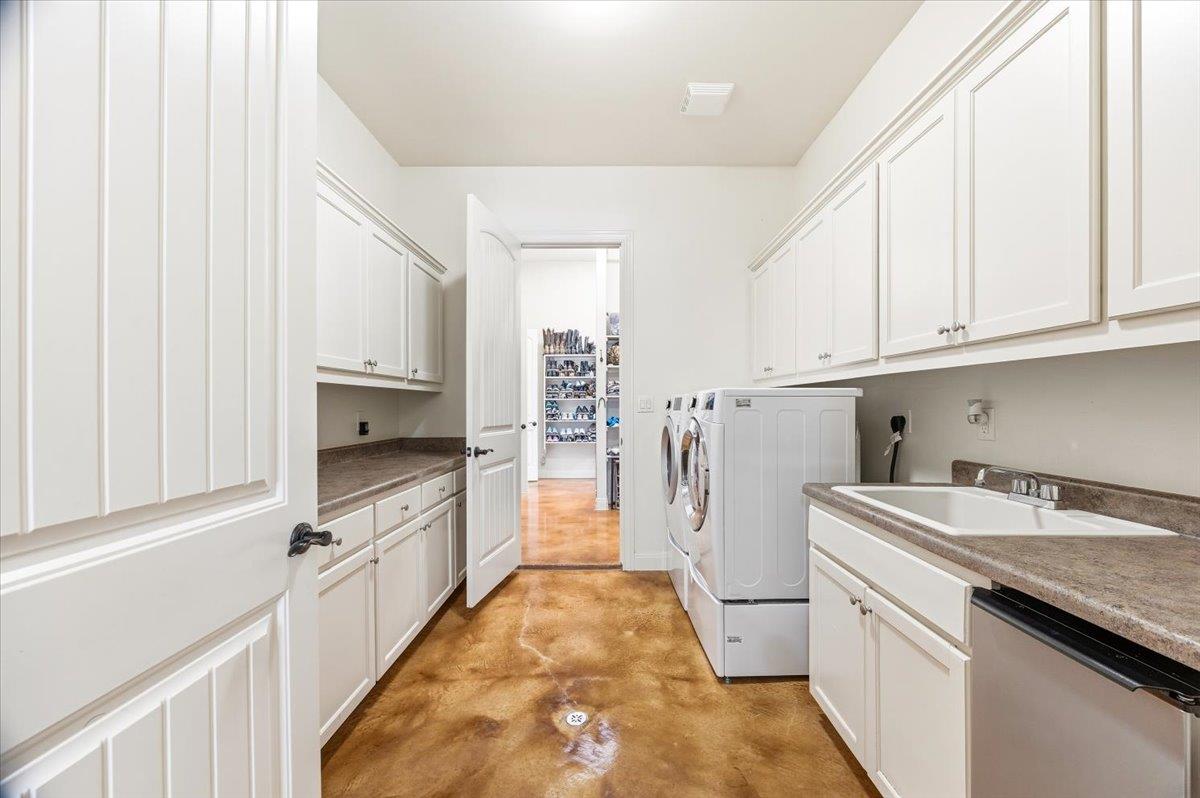 230 Dry Bear Creek New Braunfels TX 78132