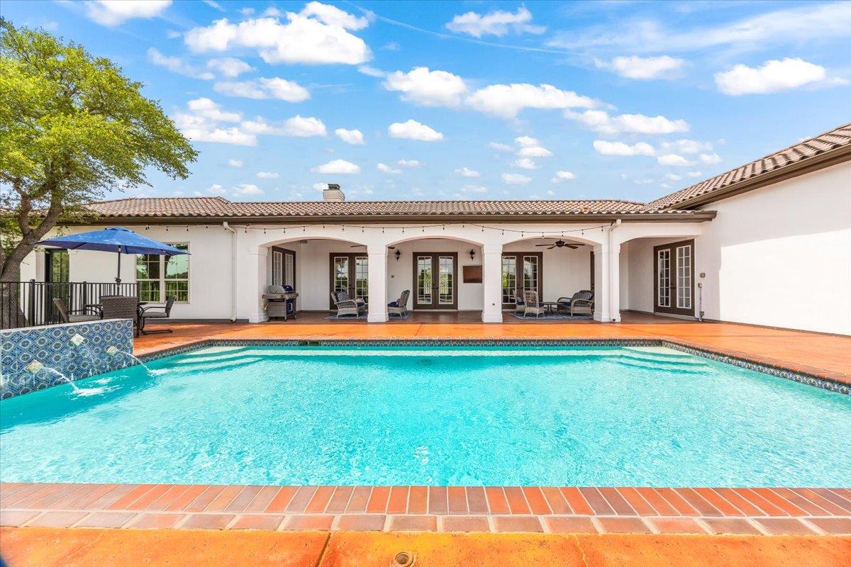 230 Dry Bear Creek New Braunfels TX 78132