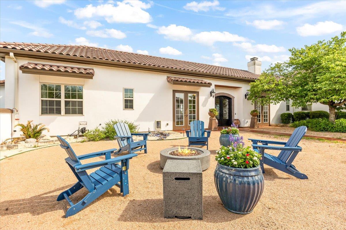 230 Dry Bear Creek New Braunfels TX 78132