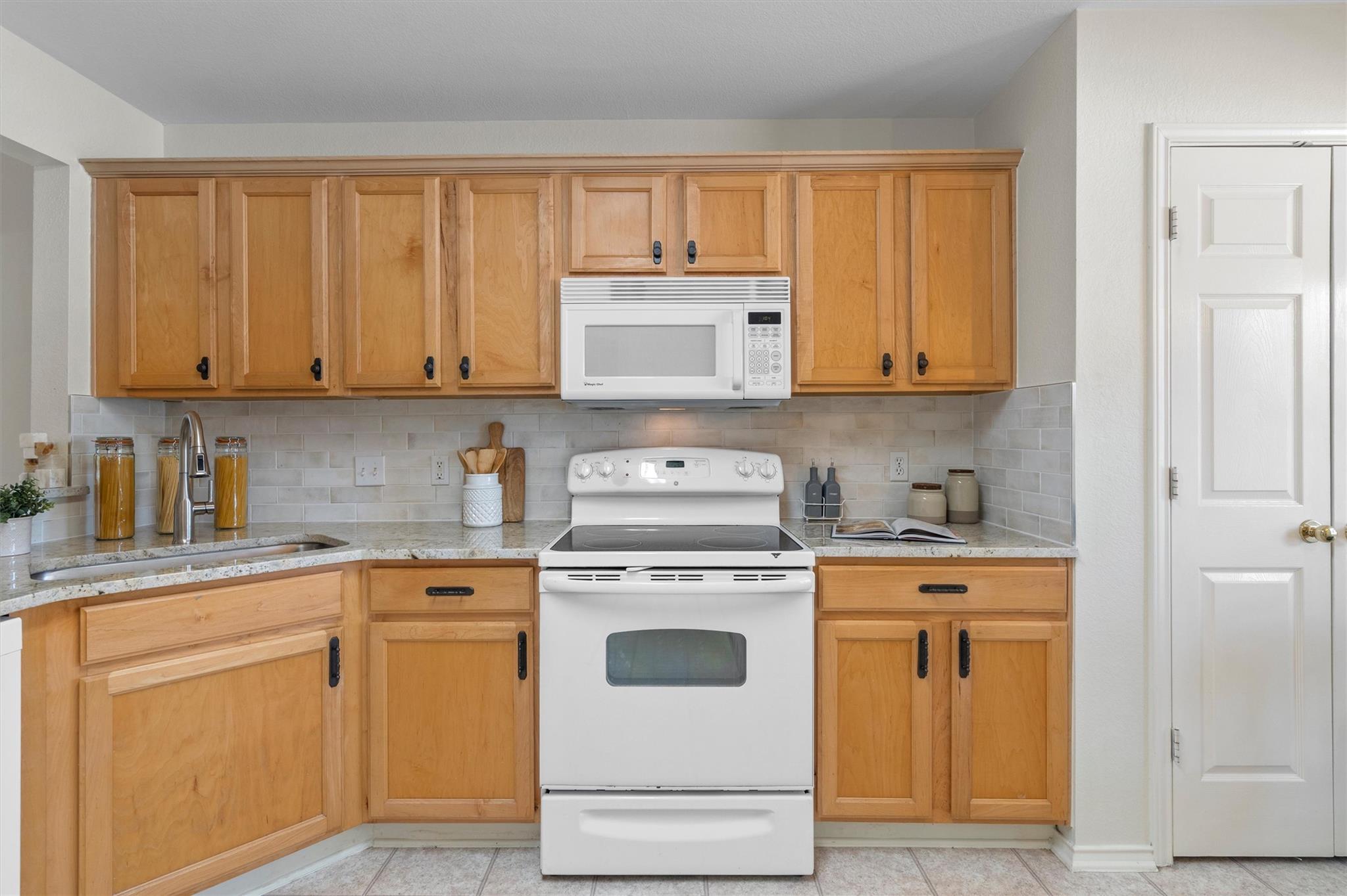 207 Antietam Drive Elgin TX 78621