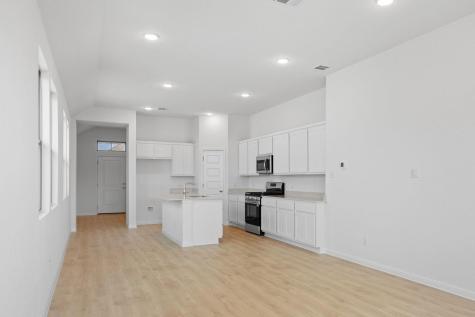 278 Bendecido Loop Elgin TX 78621