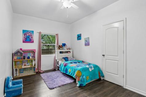 810 Lamar Street Luling TX 78648