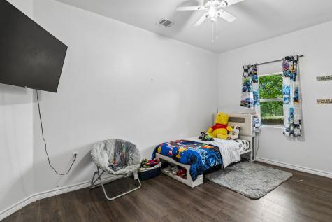 810 Lamar Street Luling TX 78648