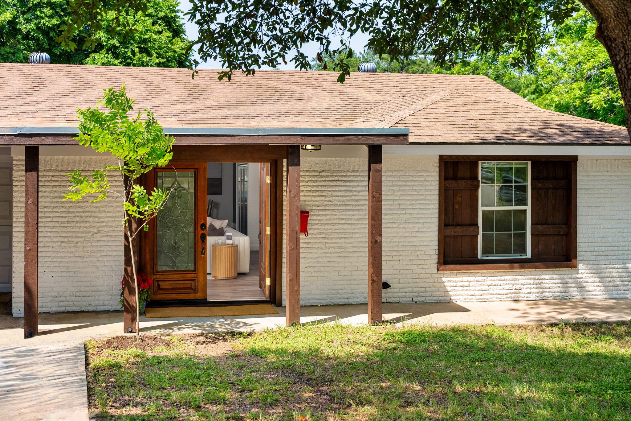 2403 Little John Lane Austin TX 78704