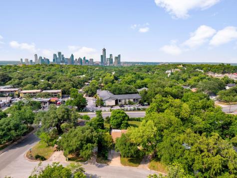 2403 Little John Lane Austin TX 78704