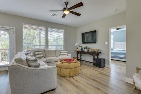 704 Deckhouse Drive Lago Vista TX 78645