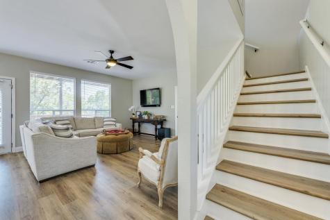 704 Deckhouse Drive Lago Vista TX 78645