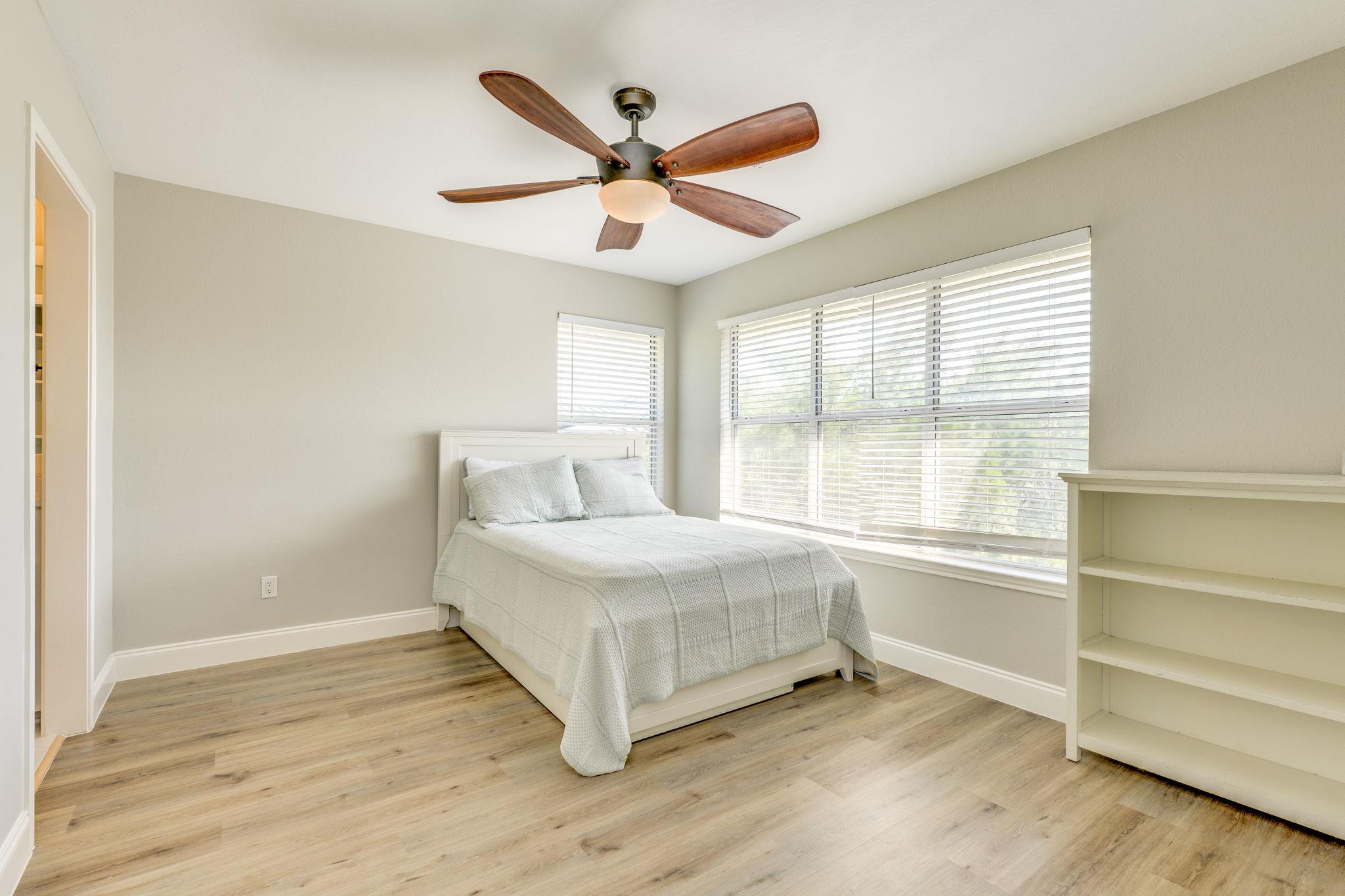 704 Deckhouse Drive Lago Vista TX 78645