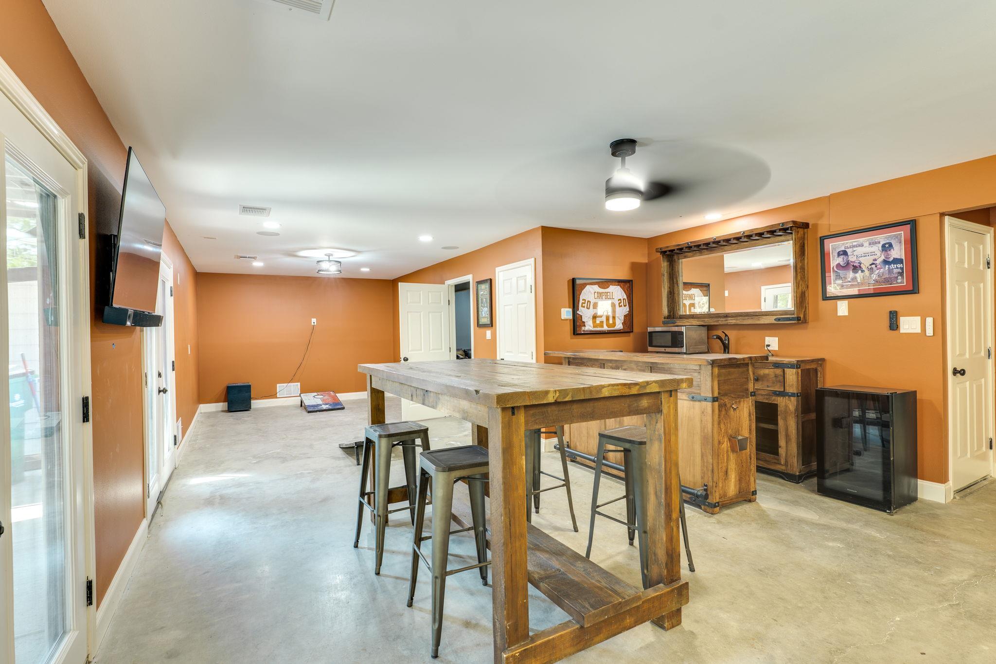 704 Deckhouse Drive Lago Vista TX 78645
