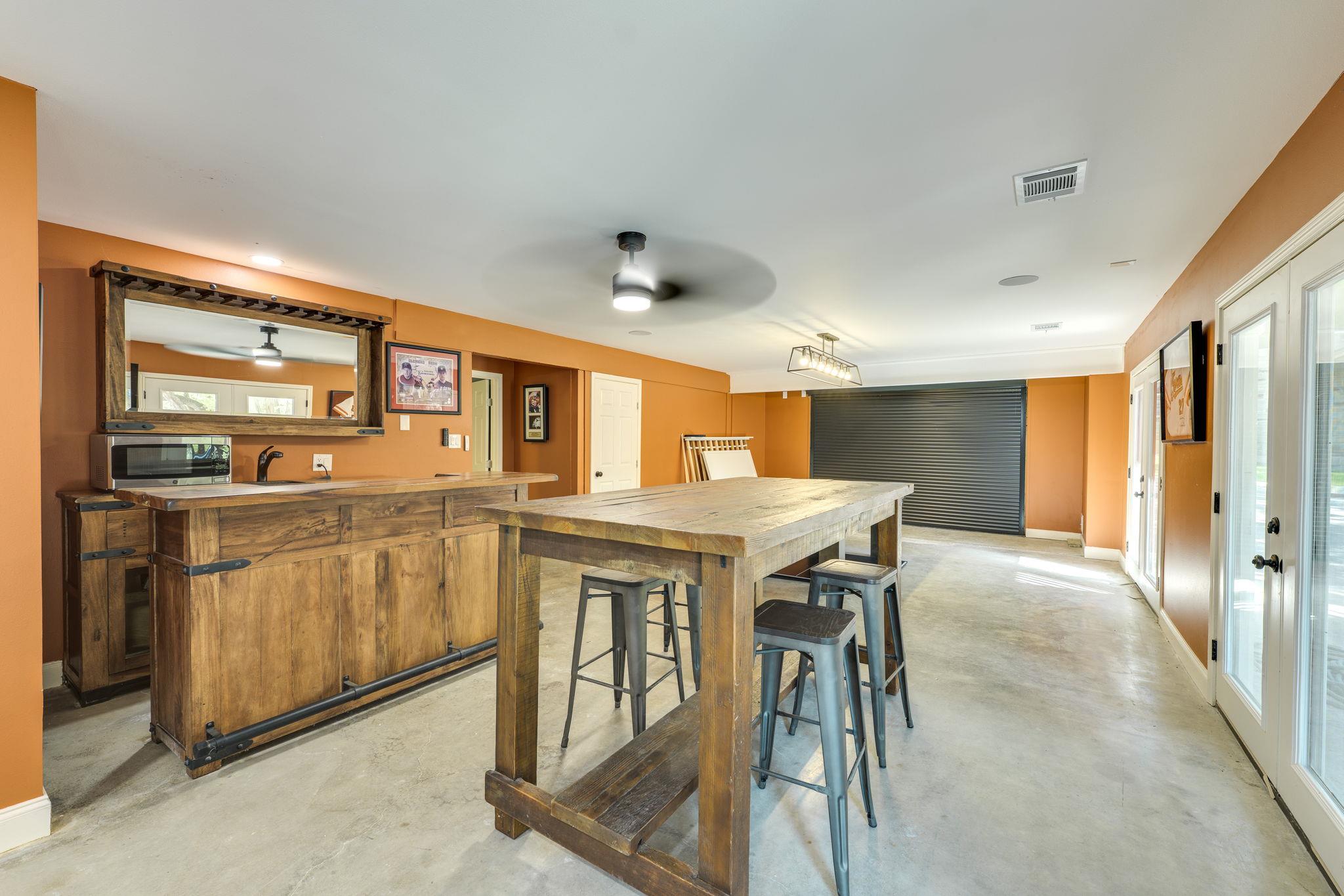 704 Deckhouse Drive Lago Vista TX 78645