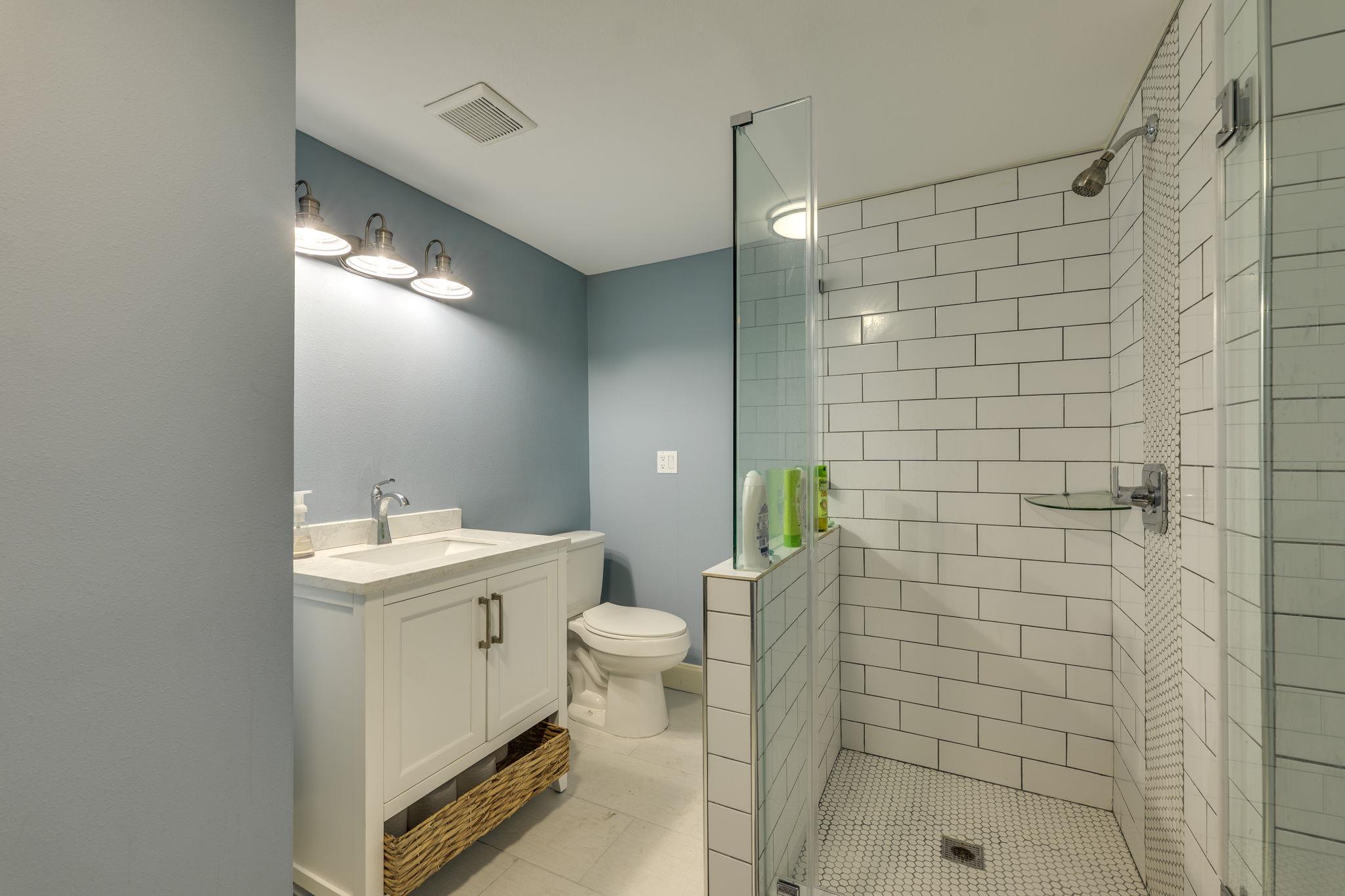 704 Deckhouse Drive Lago Vista TX 78645