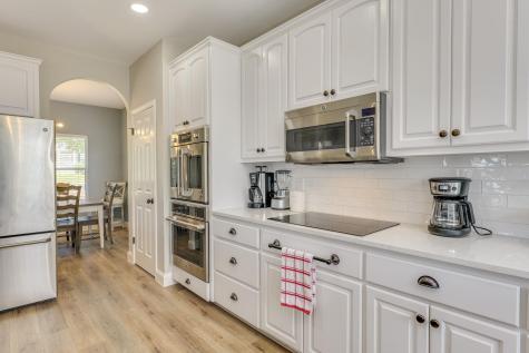 704 Deckhouse Drive Lago Vista TX 78645