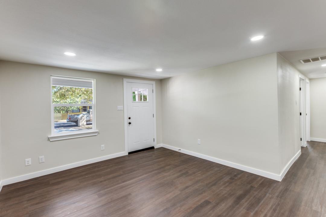 1118 Spur Street Austin TX 78721