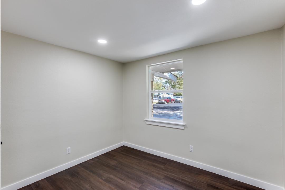 1118 Spur Street Austin TX 78721