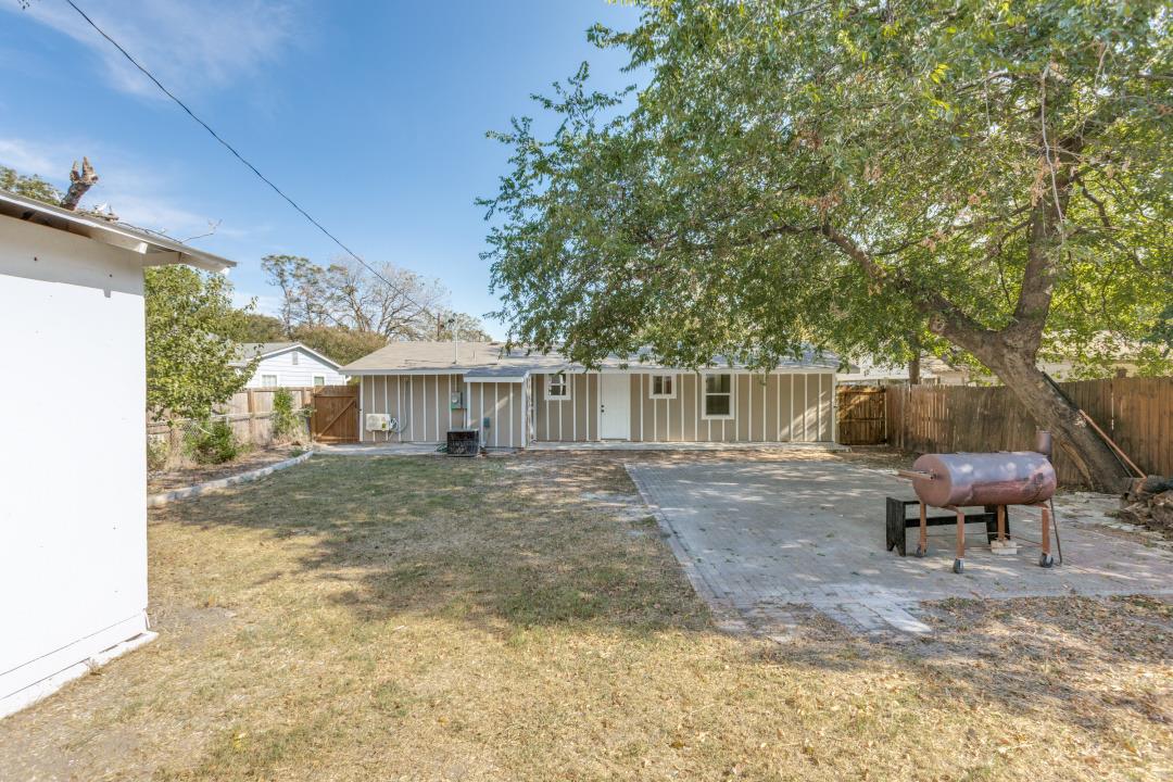 1118 Spur Street Austin TX 78721