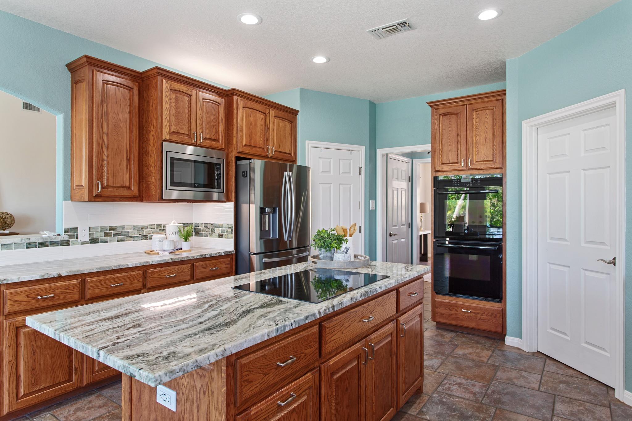1121 Kings Cove Drive Canyon Lake TX 78133