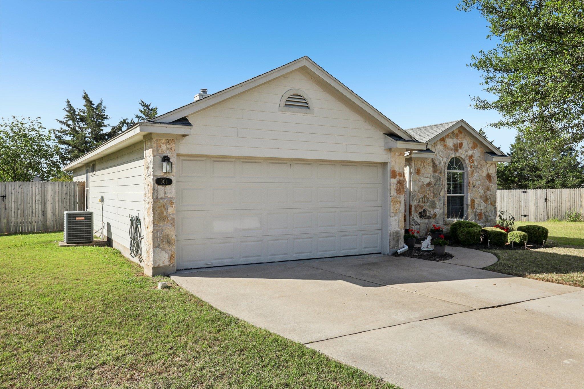 901 Kenneys Way Round Rock TX 78665