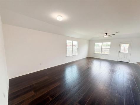201 Camellia Drive Hutto TX 78634