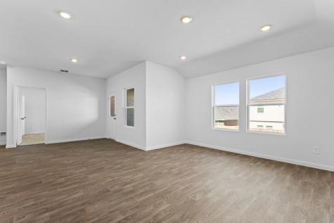 211 Las Lomas Drive San Marcos TX 78666