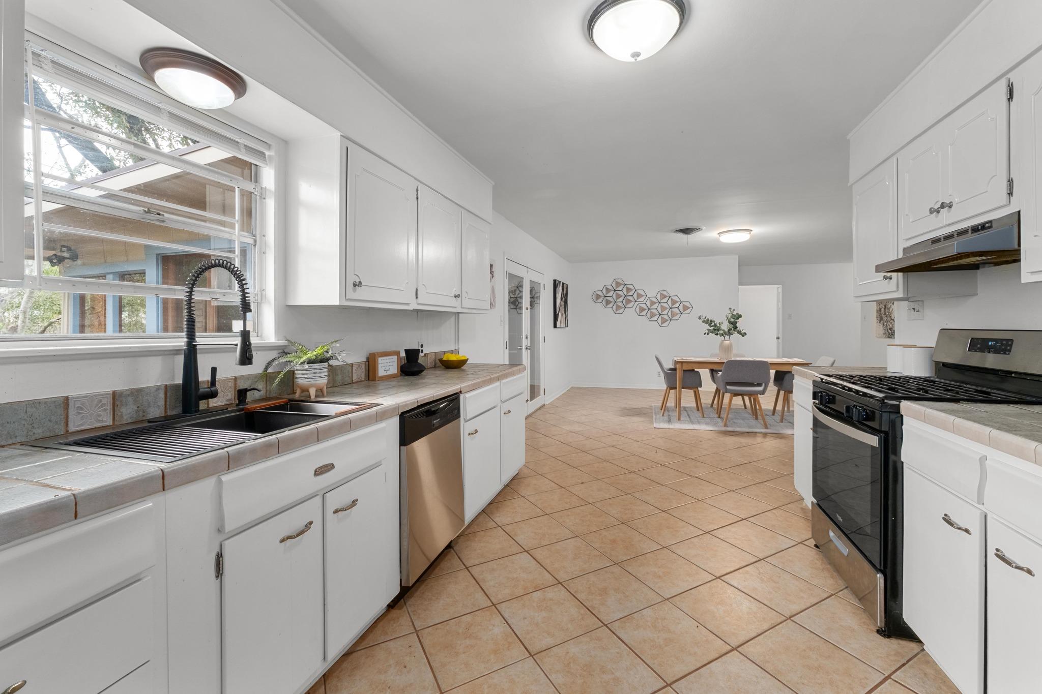 8911 Little Walnut Parkway Austin TX 78758