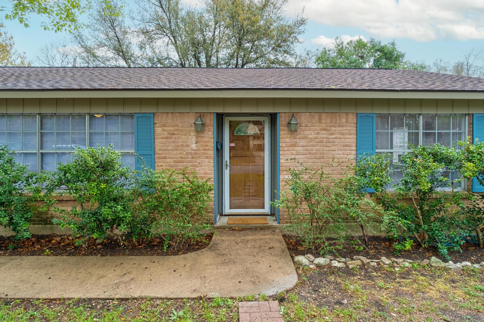 8911 Little Walnut Parkway Austin TX 78758