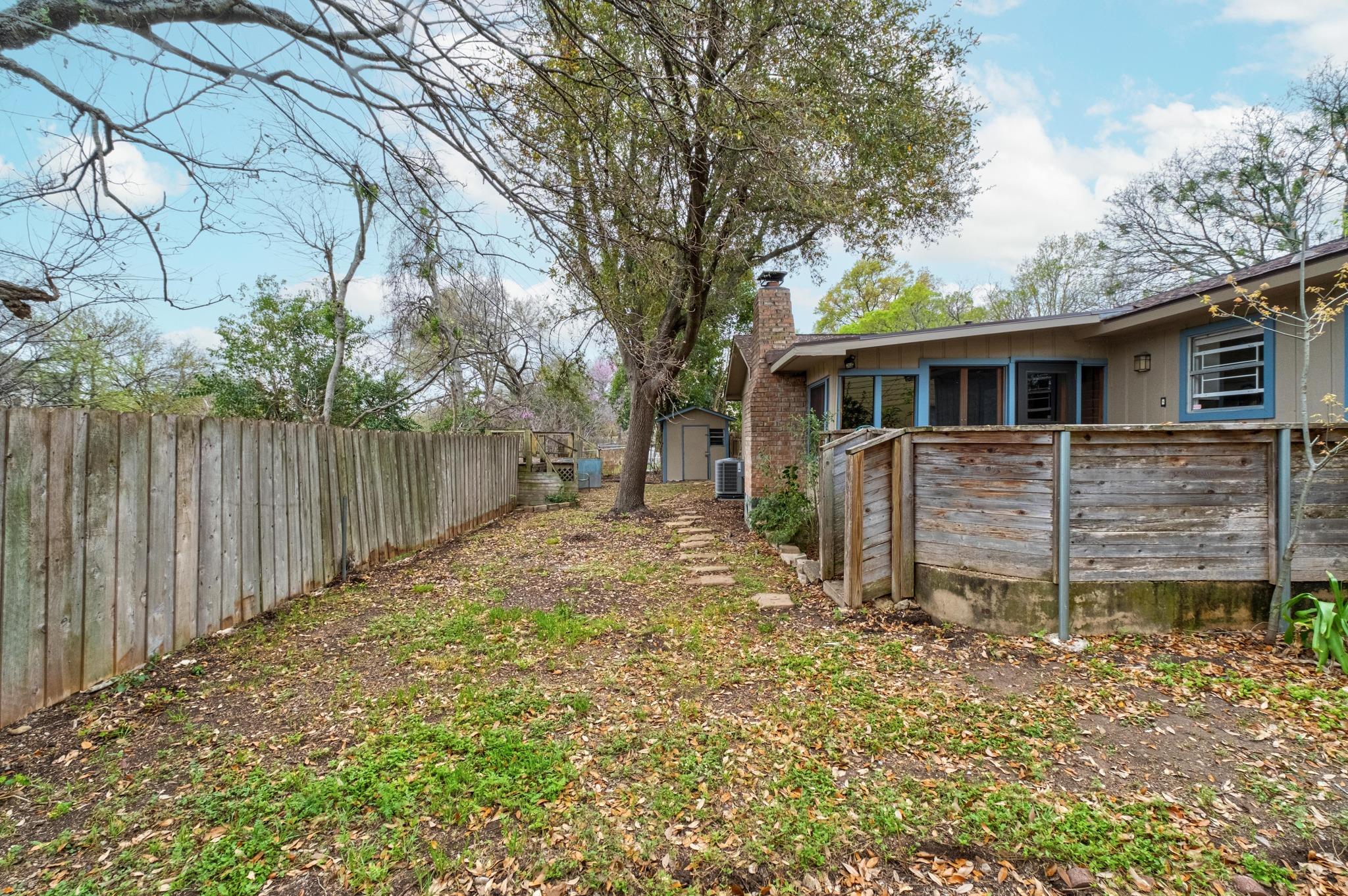 8911 Little Walnut Parkway Austin TX 78758