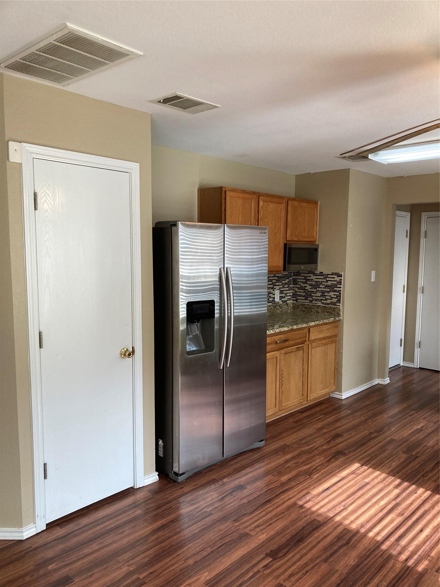 186 Carriage Way Kyle TX 78640