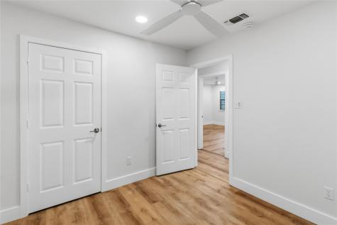 326 Pine View Loop Bastrop TX 78602