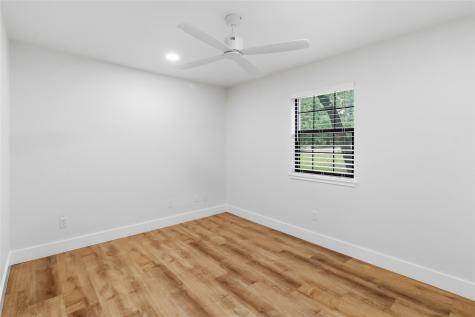 326 Pine View Loop Bastrop TX 78602