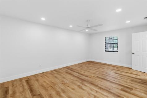 326 Pine View Loop Bastrop TX 78602