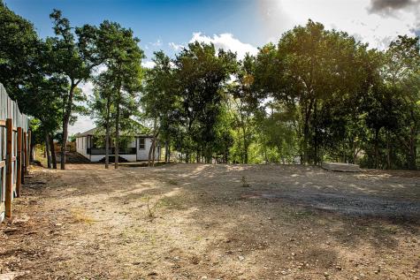 106 Passion Vine Road Dale TX 78616