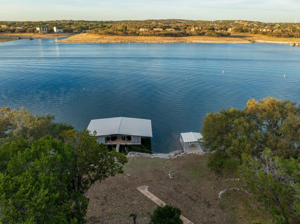 21008 W Lakeshore Drive Spicewood TX 78669