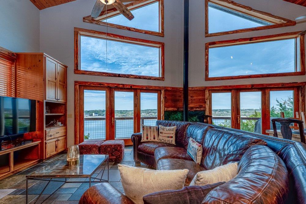 21008 W Lakeshore Drive Spicewood TX 78669