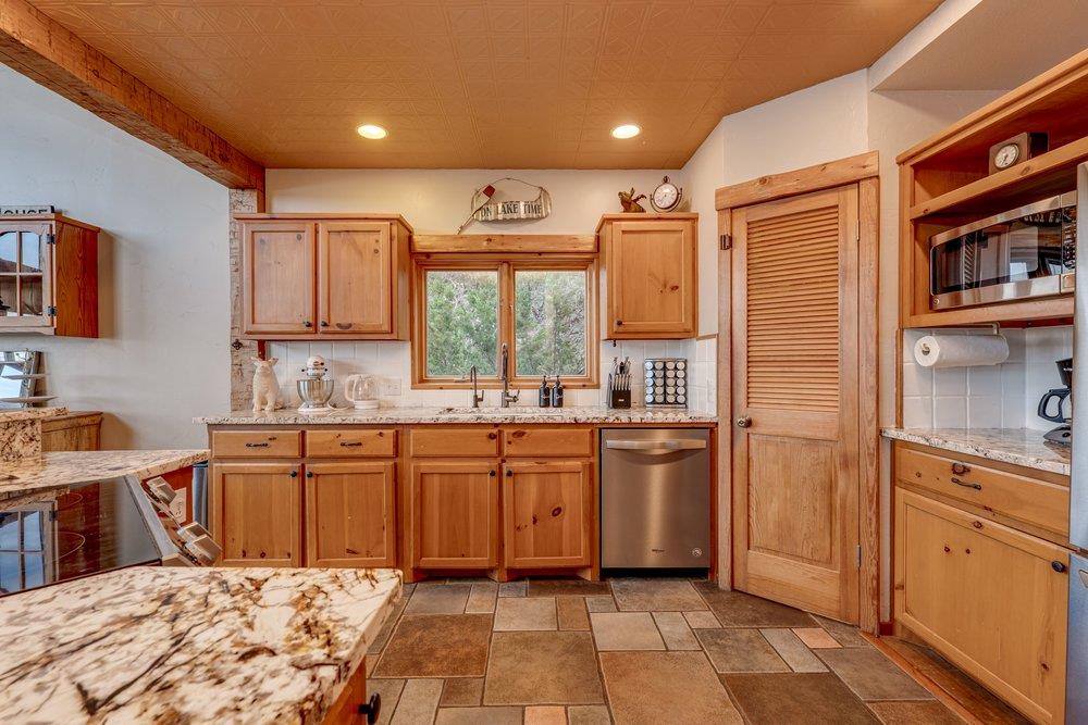 21008 W Lakeshore Drive Spicewood TX 78669