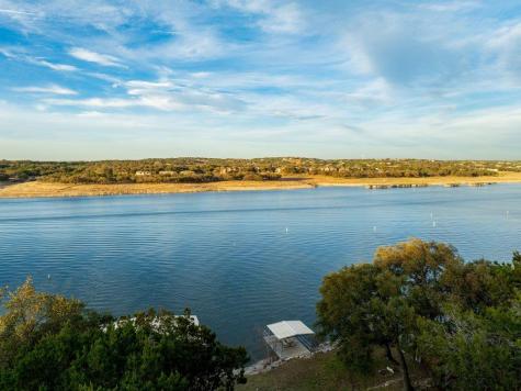 21008 W Lakeshore Drive Spicewood TX 78669