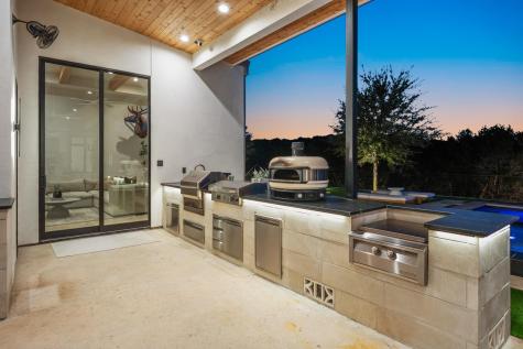 21001 Bertram Lane Spicewood TX 78669