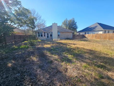 1507 Century Oaks Drive Lockhart TX 78644