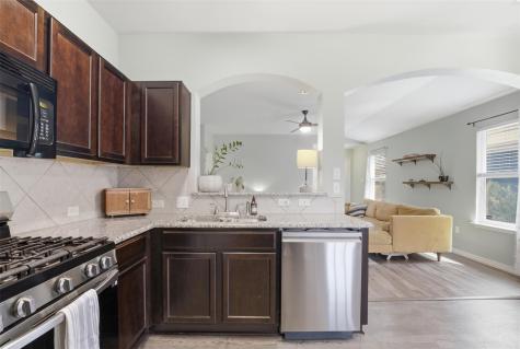 13804 Sierra Wind Lane Elgin TX 78621
