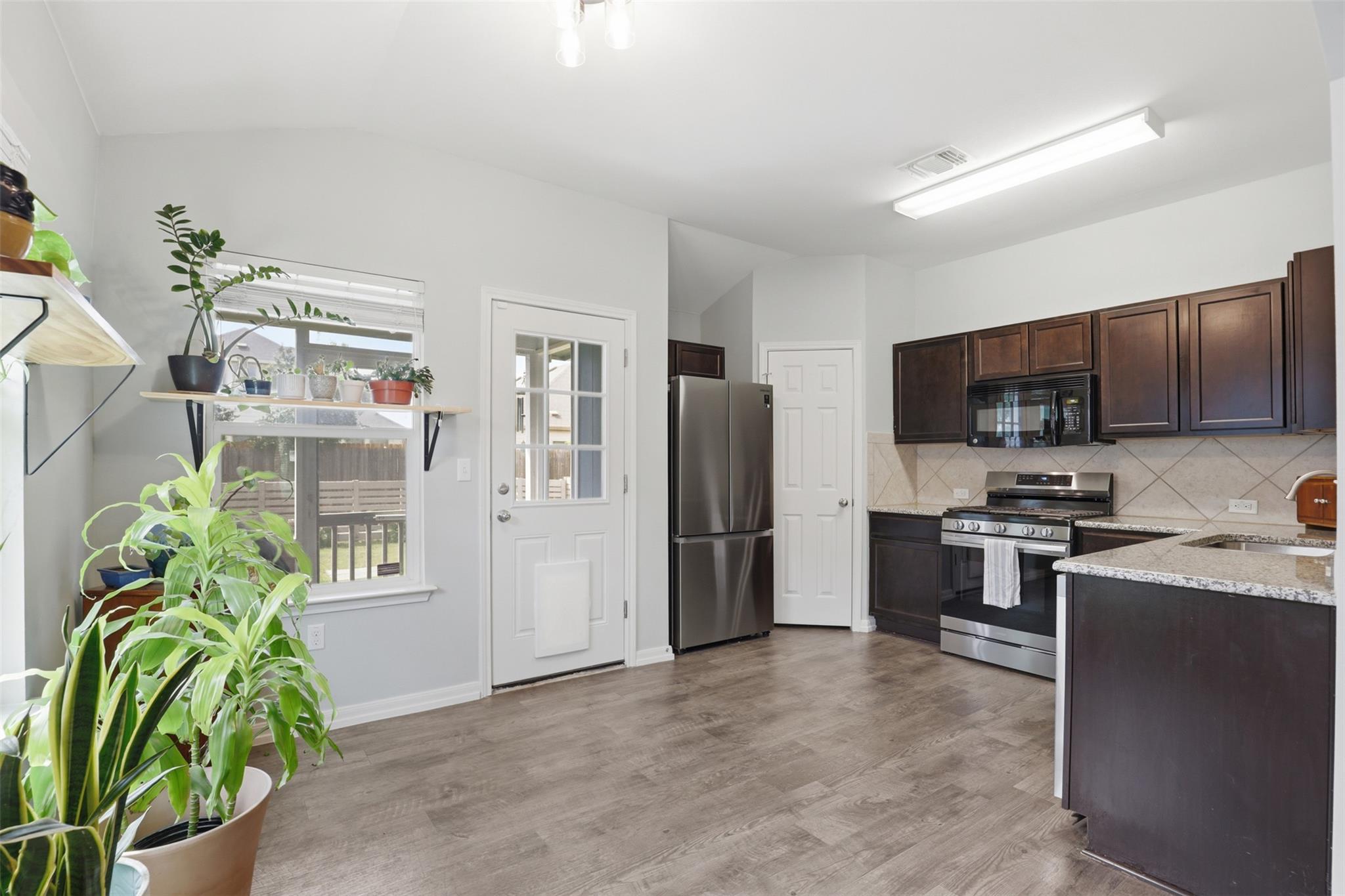 13804 Sierra Wind Lane Elgin TX 78621