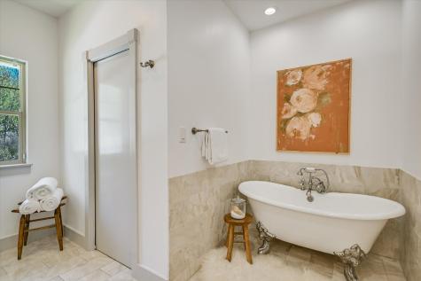 700 Furlong Drive Austin TX 78746