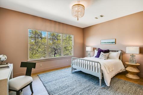 700 Furlong Drive Austin TX 78746